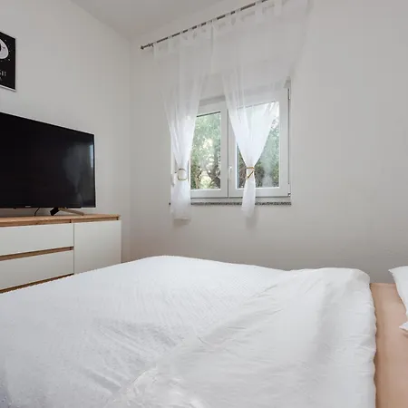 Dora Apartamento