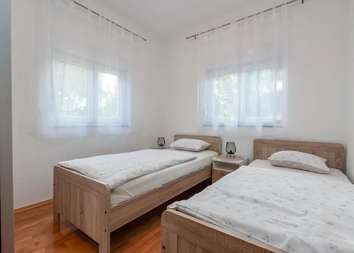 Apartamento Dora Sukošan