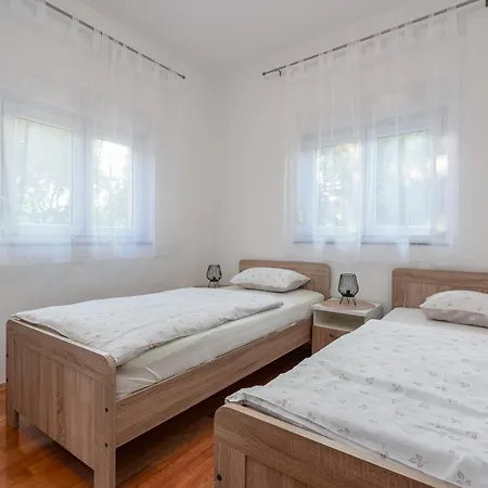 Appartement Dora Sukošan